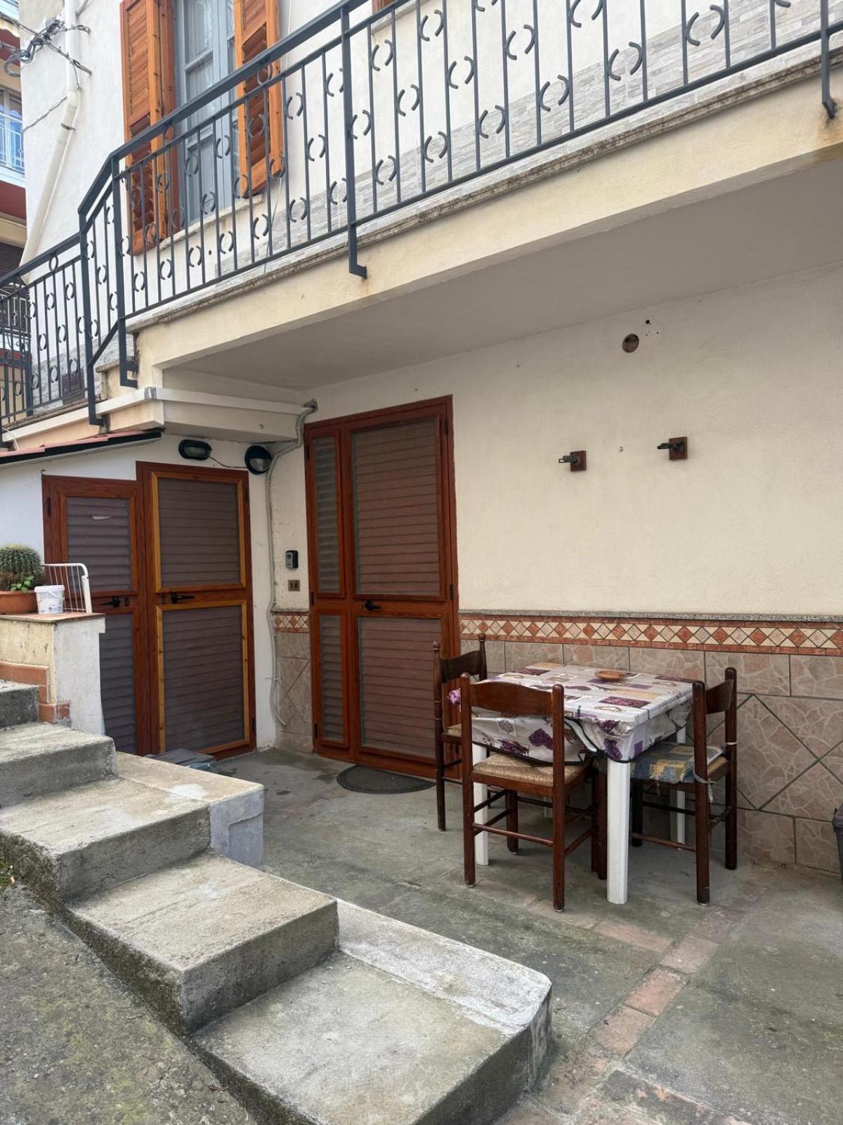 Casa *